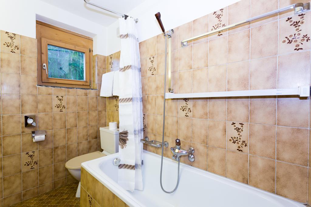 Hotel B&B Susom Surlej Силваплана Екстериор снимка