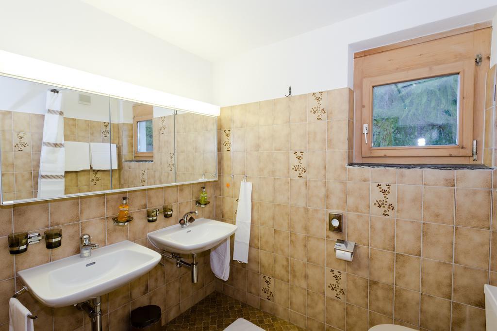 Hotel B&B Susom Surlej Силваплана Екстериор снимка